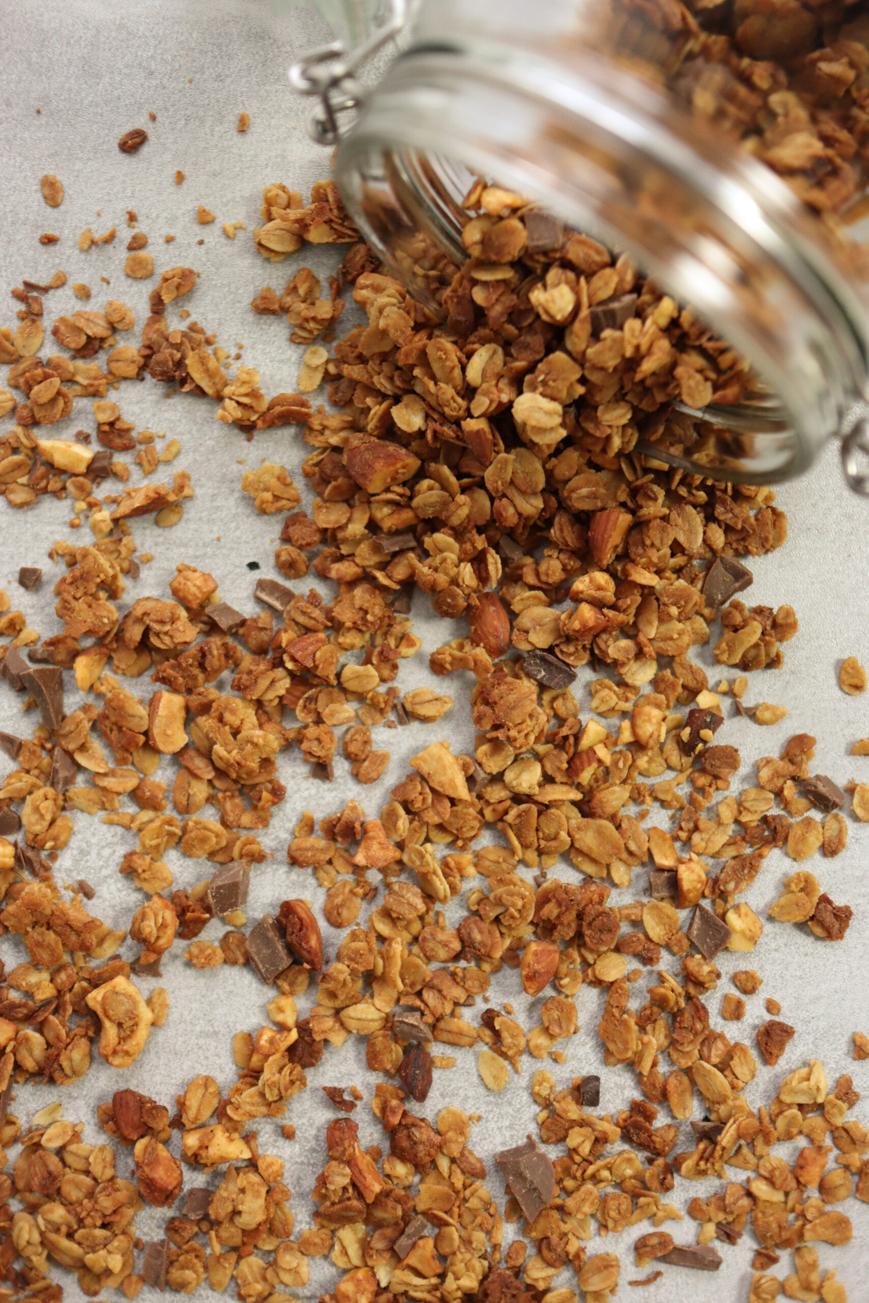 CHUNKY CRUNCHY GRANOLA, cookbook, OR