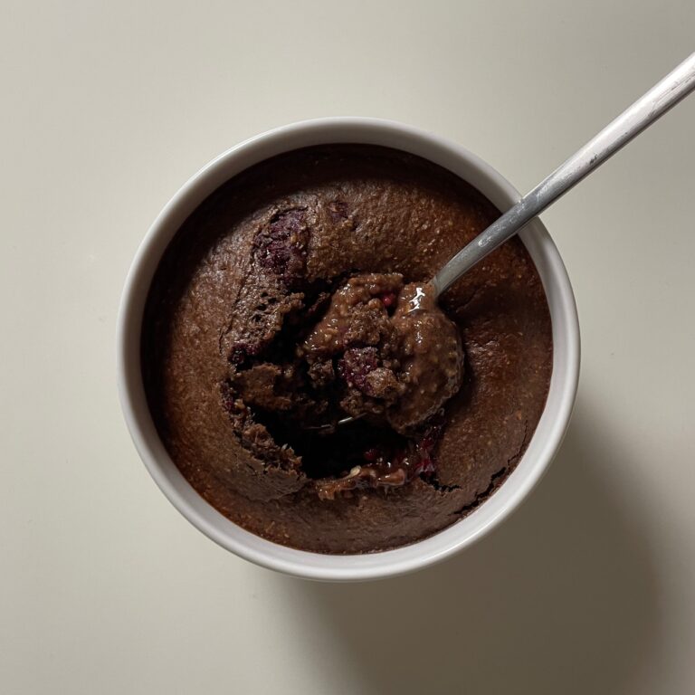 GOOEY CHOCOLATE AND RASPBERRY BAKED OAT