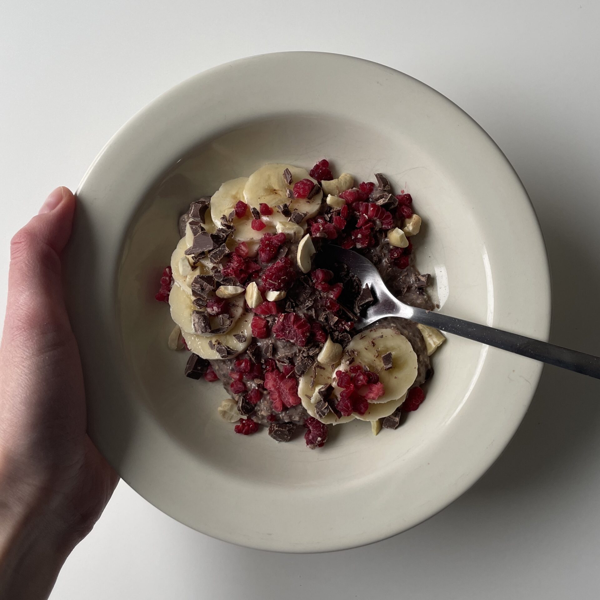 CHOCOLATE PROTEIN OVERNIGHT OATS